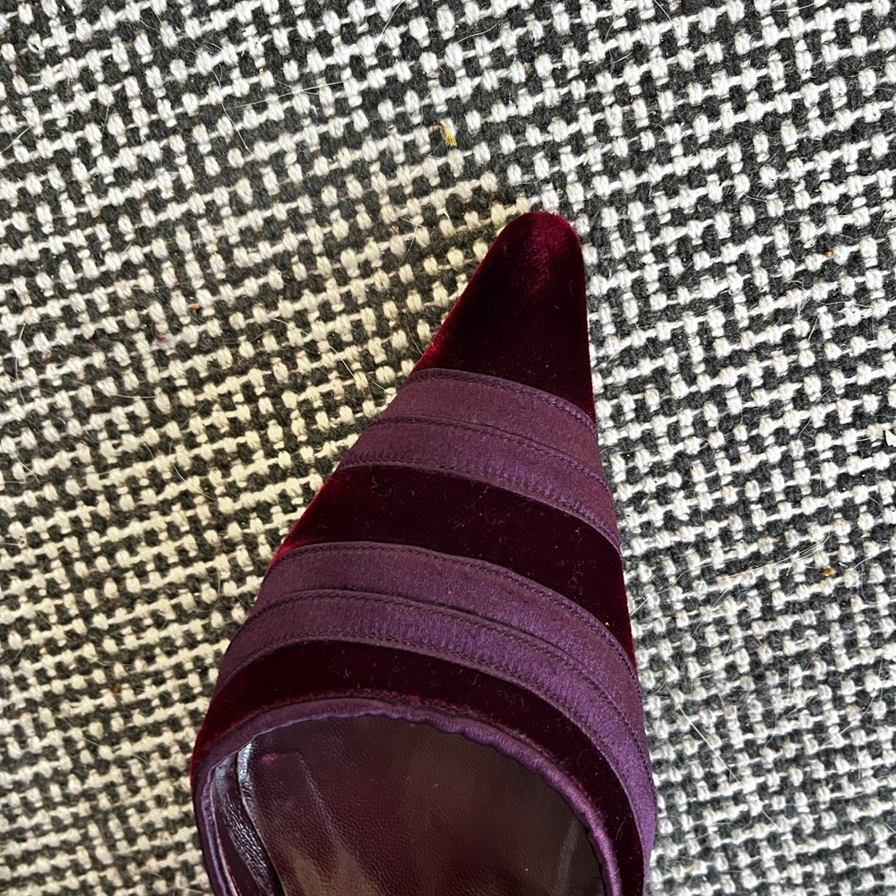 Elegant L.K. Bennett Burgundy Velvet Slingback Heels - Picture 5 of 8